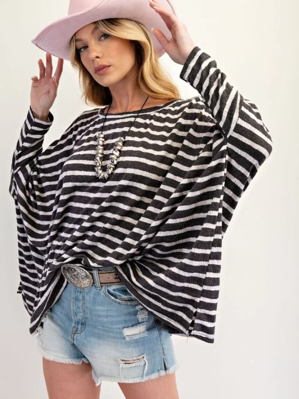 Easel Oversize Stripe Top - Picture 4 of 4